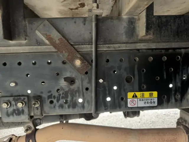 いすゞ エルフ TRG-NMR85AN(2WD)の写真18