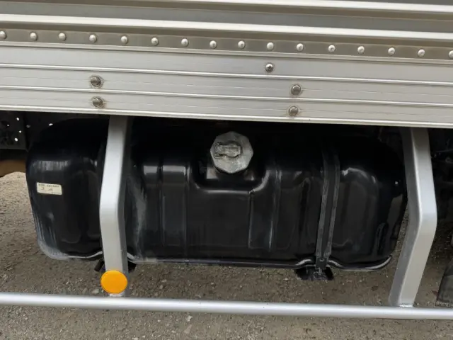 いすゞ エルフ TRG-NMR85AN(2WD)の写真20