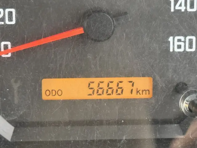 いすゞ エルフ TRG-NMR85AN(2WD)の写真22