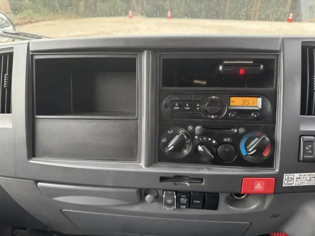 いすゞ エルフ TRG-NMR85AN(2WD)の写真23