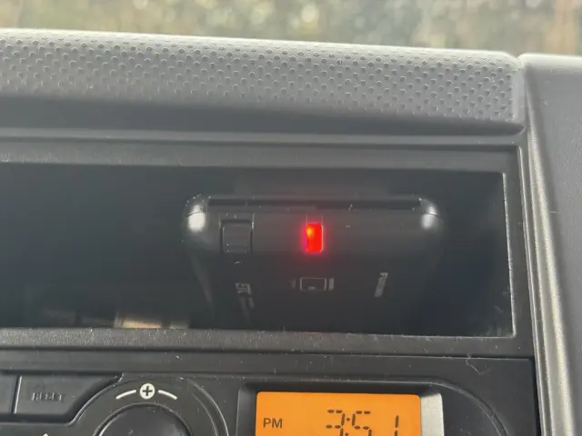 いすゞ エルフ TRG-NMR85AN(2WD)の写真27