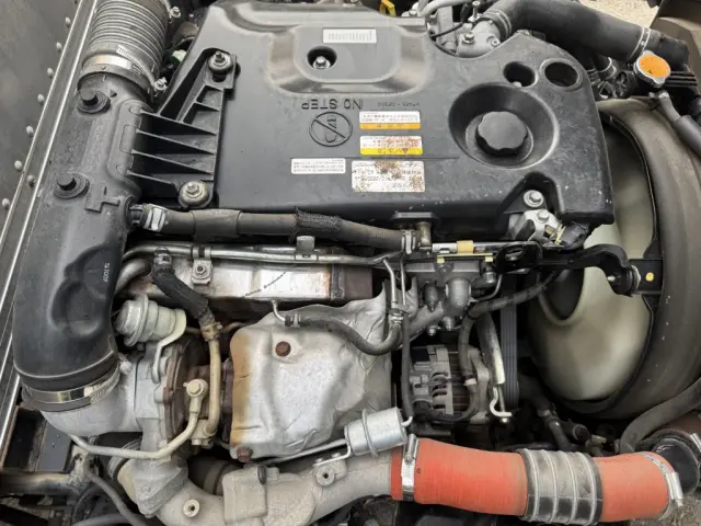 いすゞ エルフ TRG-NMR85AN(2WD)の写真33