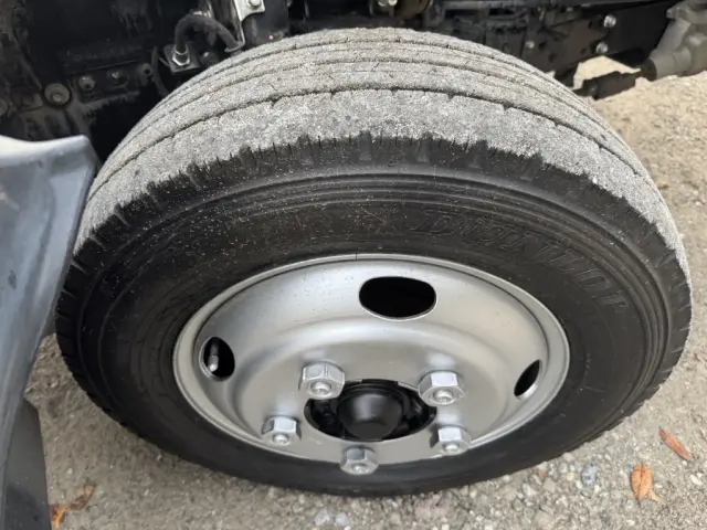 いすゞ エルフ TRG-NMR85AN(2WD)の写真37