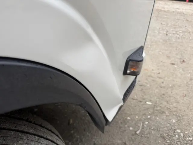 いすゞ エルフ TRG-NMR85AN(2WD)の写真42