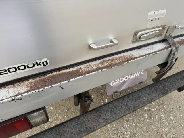 いすゞ エルフ TRG-NMR85AN(2WD)の写真43