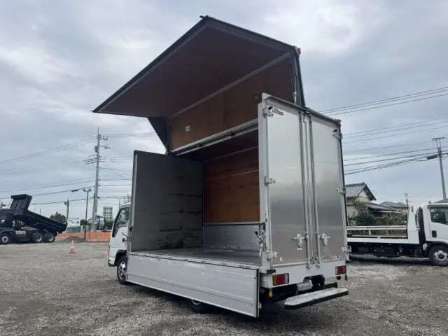 いすゞ エルフ PB-NPR81AN(2WD)の写真15