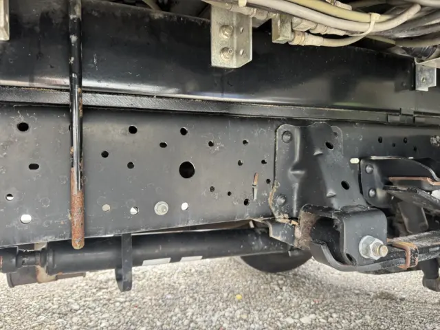 いすゞ エルフ PB-NPR81AN(2WD)の写真23