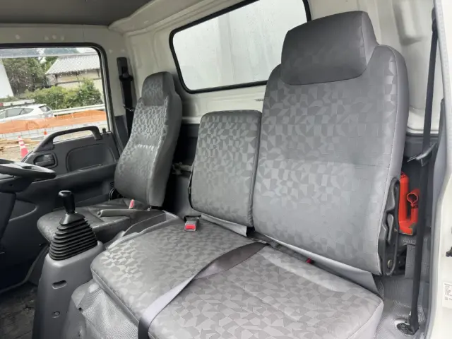 いすゞ エルフ PB-NPR81AN(2WD)の写真35