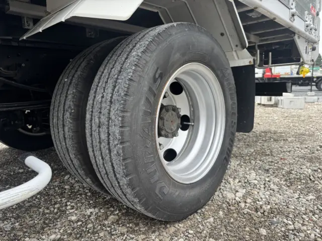 いすゞ エルフ PB-NPR81AN(2WD)の写真43