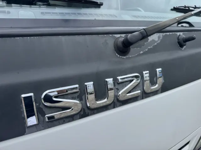 いすゞ エルフ PB-NPR81AN(2WD)の写真50