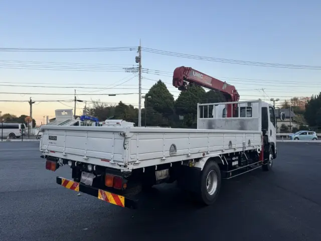 いすゞ フォワード 2PG-FRR90S1(2WD)の写真3