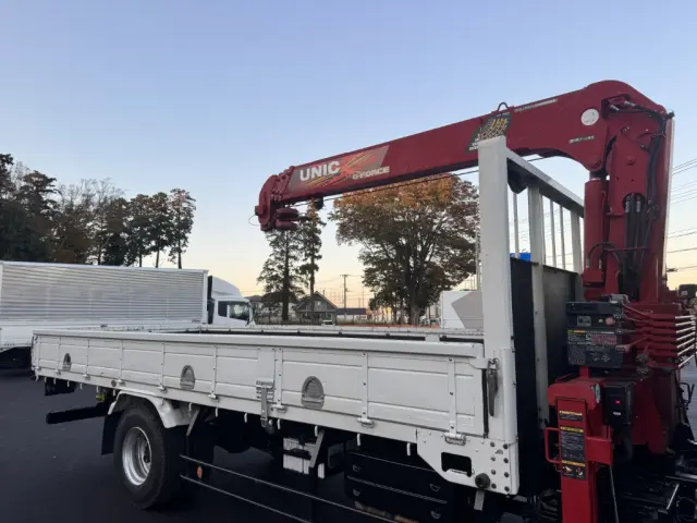 いすゞ フォワード 2PG-FRR90S1(2WD)の写真6