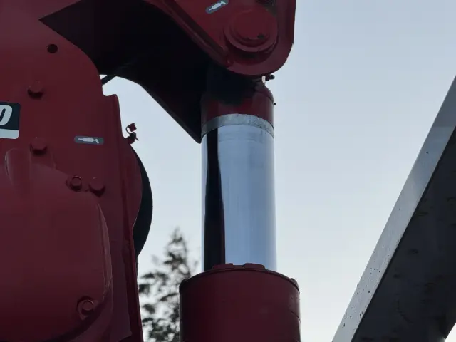 いすゞ フォワード 2PG-FRR90S1(2WD)の写真17