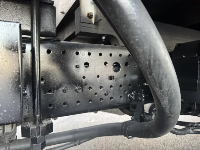 いすゞ フォワード 2PG-FRR90S1(2WD)の写真23