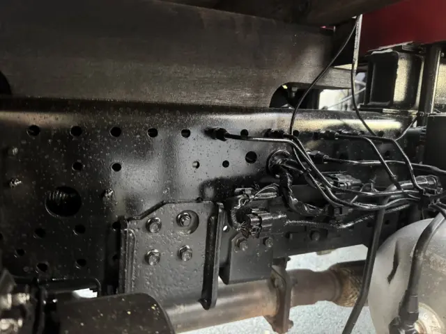 いすゞ フォワード 2PG-FRR90S1(2WD)の写真24