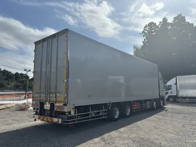 日野 プロフィア 2DG-FW1AHJ(8x4)の写真3