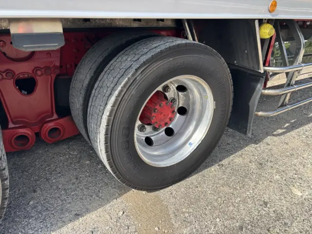 日野 プロフィア 2DG-FW1AHJ(8x4)の写真44