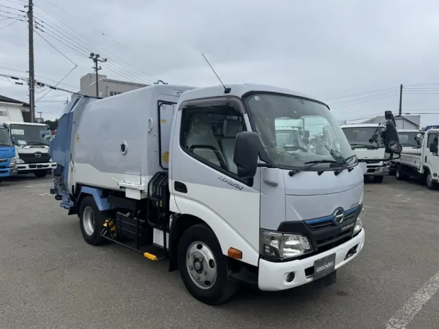 日野 デュトロ TSG-XKU600X(2WD)の写真2