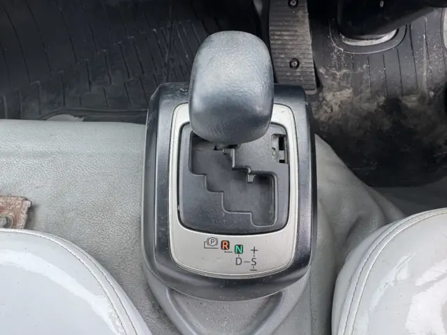 日野 デュトロ TSG-XKU600X(2WD)の写真32