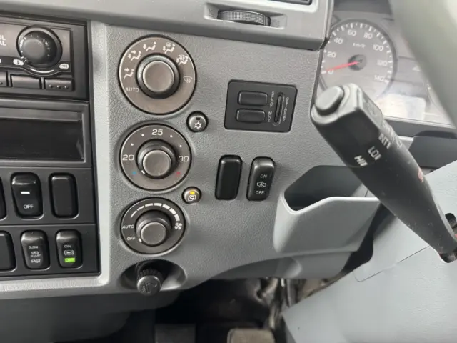 三菱 ファイター QKG-FK62FZ(未入力/関係無)の写真39