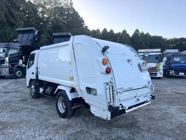 三菱 キャンター TPG-FEA50(2WD)の写真4