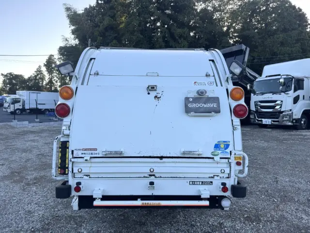 三菱 キャンター TPG-FEA50(2WD)の写真8