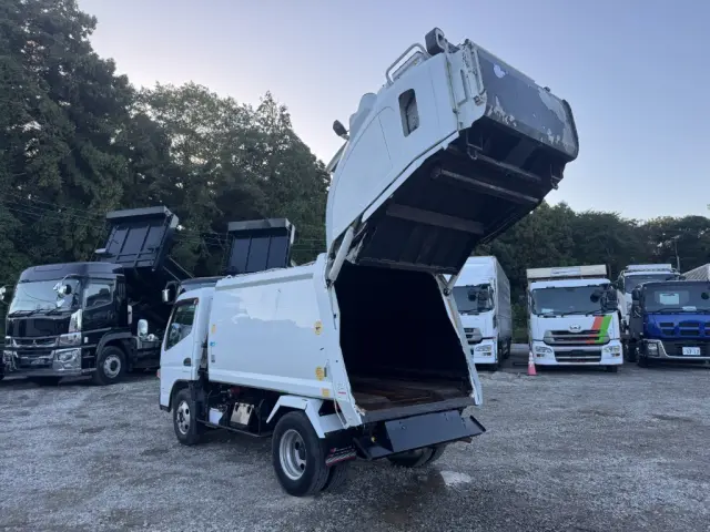 三菱 キャンター TPG-FEA50(2WD)の写真13