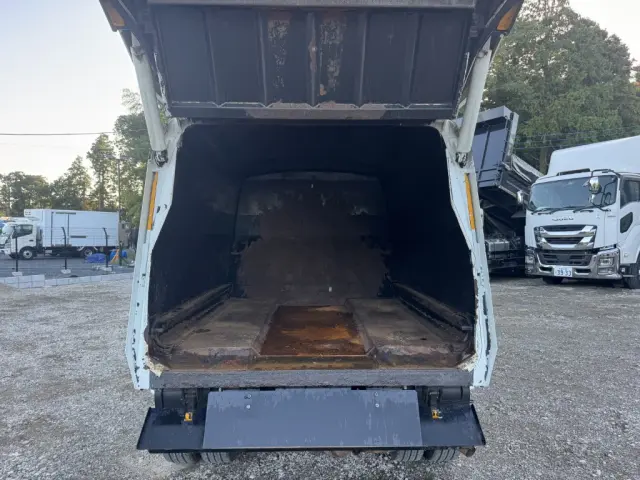 三菱 キャンター TPG-FEA50(2WD)の写真14