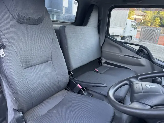三菱 キャンター TPG-FEA50(2WD)の写真27