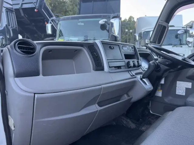 三菱 キャンター TPG-FEA50(2WD)の写真33