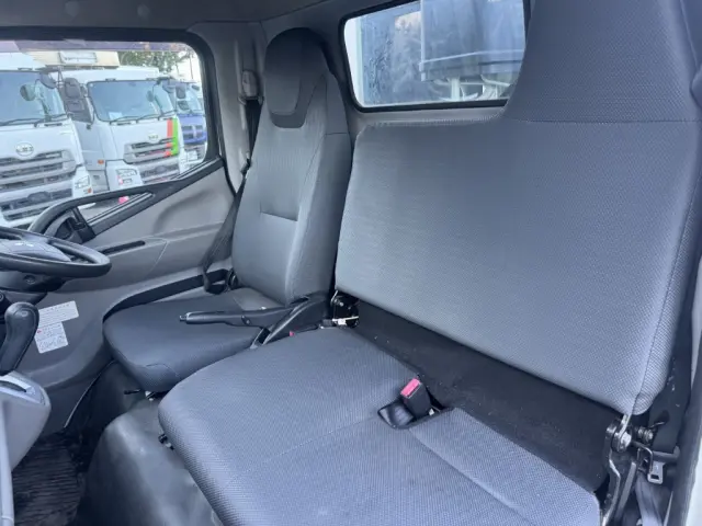 三菱 キャンター TPG-FEA50(2WD)の写真34