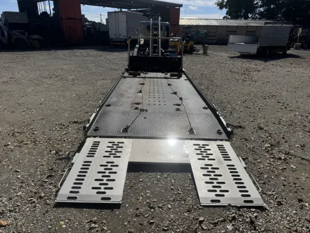 三菱 キャンター TPG-FEB80(2WD)の写真9