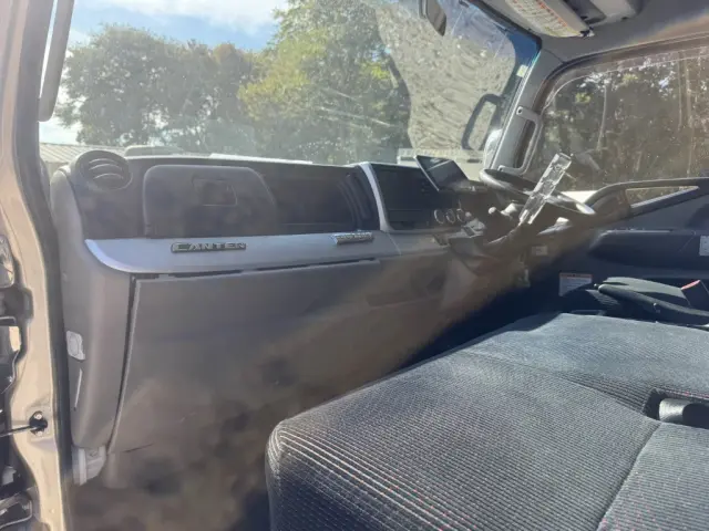 三菱 キャンター TPG-FEB80(2WD)の写真36