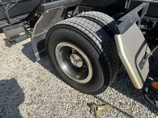 三菱 キャンター TPG-FEB80(2WD)の写真45