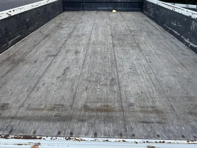 いすゞ エルフ 2RG-NPR88AR(2WD)の写真12