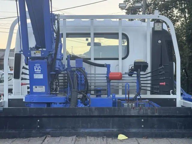 いすゞ エルフ 2RG-NPR88AR(2WD)の写真13