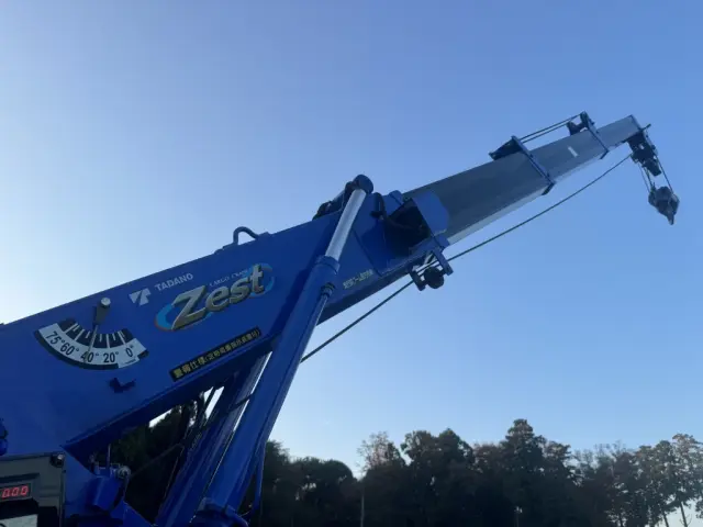 いすゞ エルフ 2RG-NPR88AR(2WD)の写真14