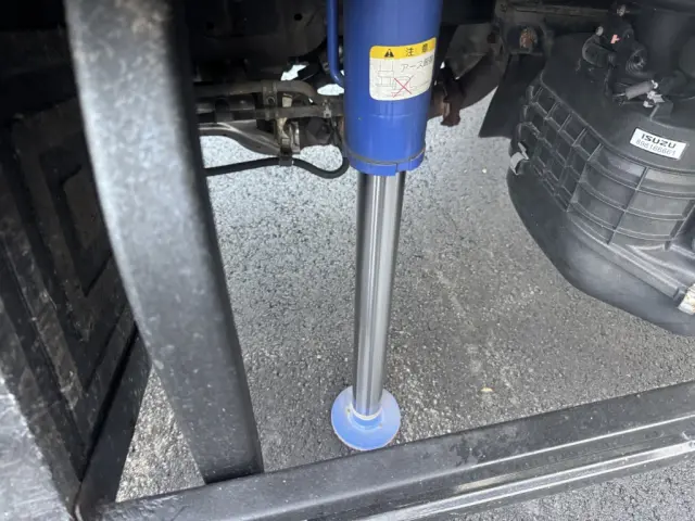 いすゞ エルフ 2RG-NPR88AR(2WD)の写真18