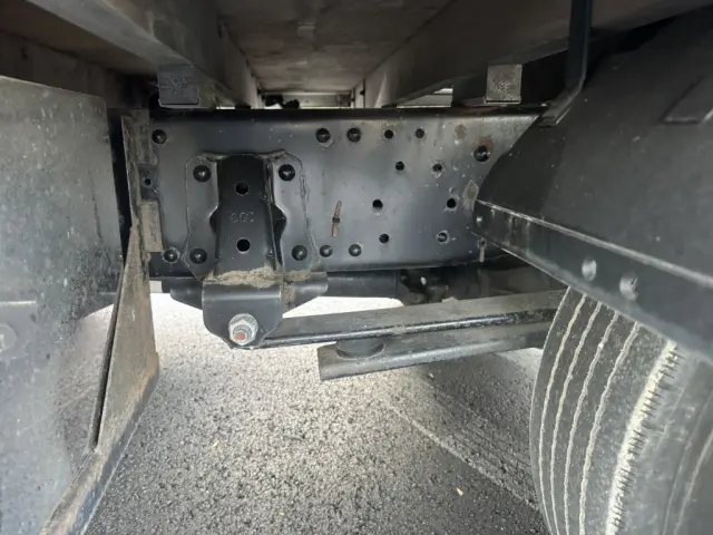 いすゞ エルフ 2RG-NPR88AR(2WD)の写真21