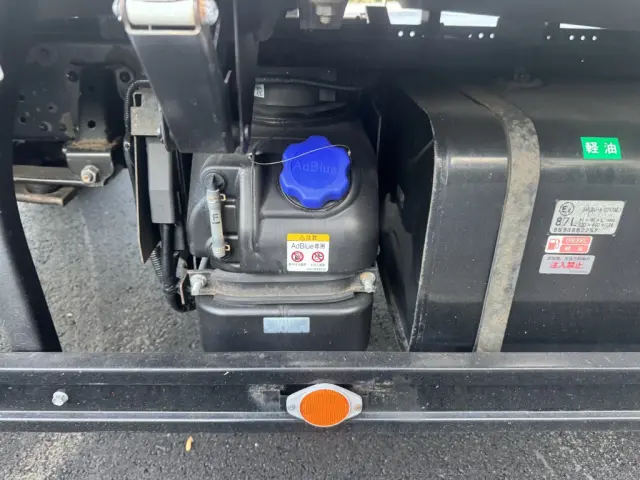 いすゞ エルフ 2RG-NPR88AR(2WD)の写真26