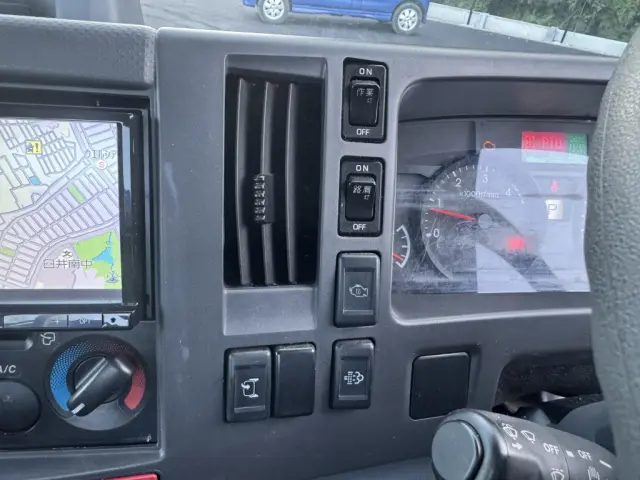 いすゞ エルフ 2RG-NPR88AR(2WD)の写真32