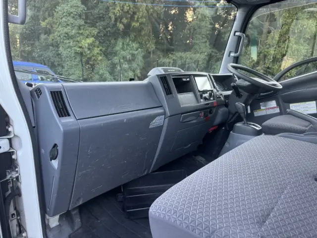 いすゞ エルフ 2RG-NPR88AR(2WD)の写真35