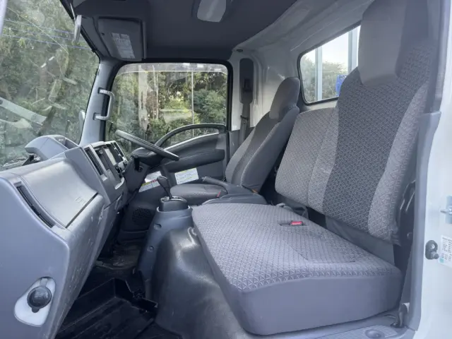 いすゞ エルフ 2RG-NPR88AR(2WD)の写真35