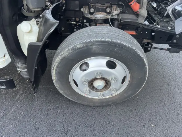 いすゞ エルフ 2RG-NPR88AR(2WD)の写真42