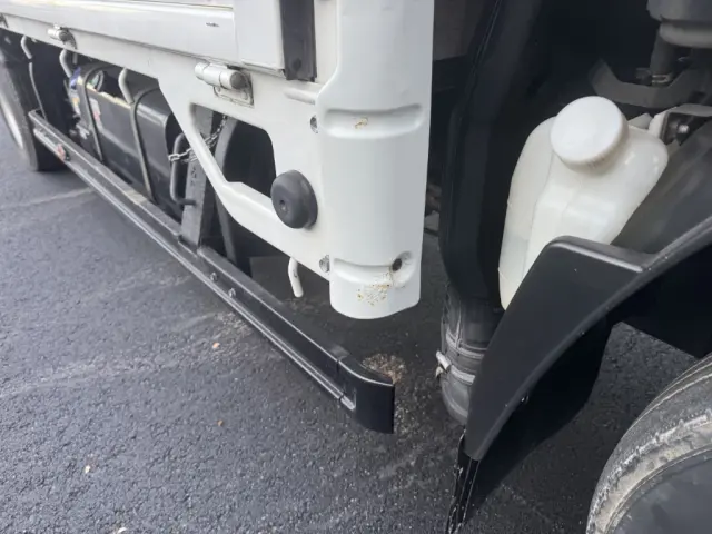 いすゞ エルフ 2RG-NPR88AR(2WD)の写真49