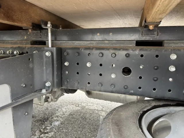 三菱 キャンター 2PG-FEAV0(2WD)の写真18