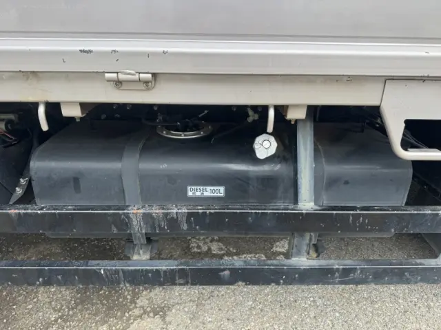 三菱 キャンター 2PG-FEAV0(2WD)の写真20