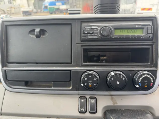 三菱 キャンター 2PG-FEAV0(2WD)の写真23