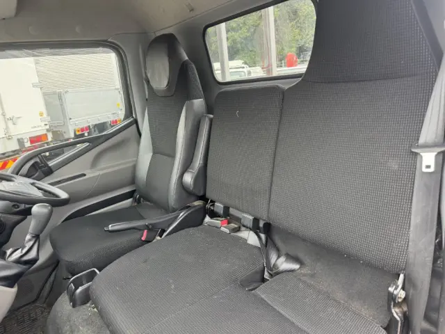 三菱 キャンター 2PG-FEAV0(2WD)の写真30