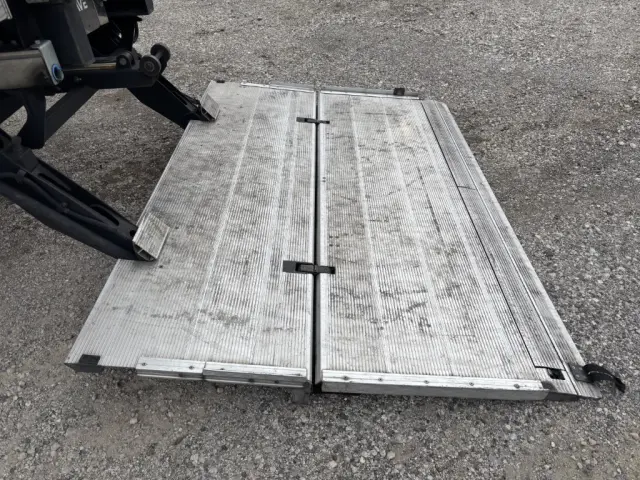 UD クオン 2PG-CG5CA(8x4)の写真12